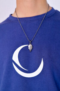 Stylish navy drop shoulder